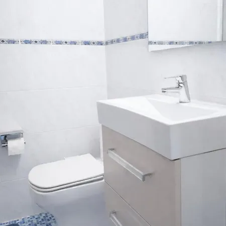 Fenals Calm - Con Piscina